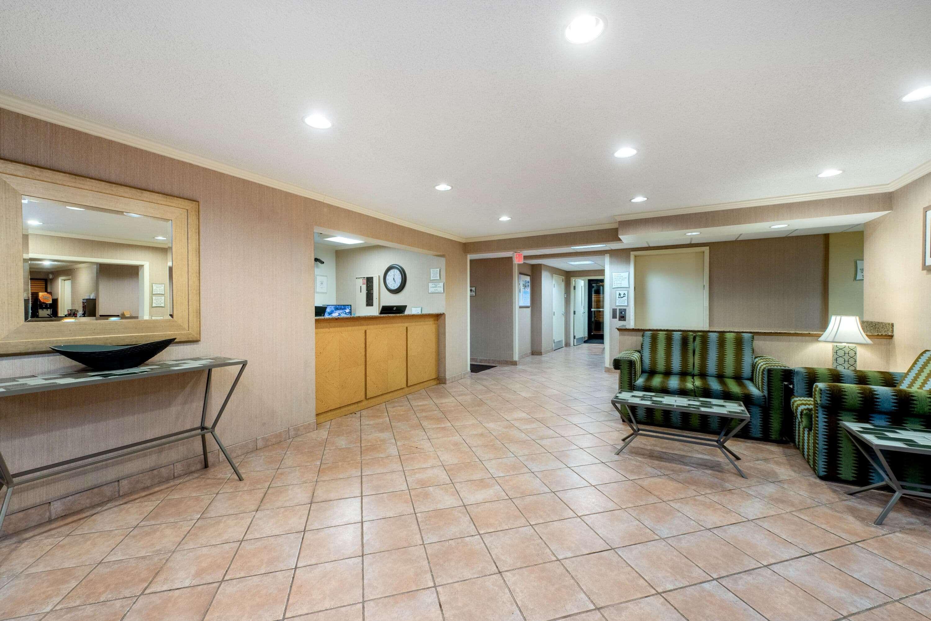 La Quinta By Wyndham Mansfield Oh Hotel Exterior photo